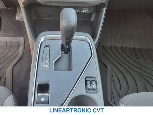 Used 2025 Subaru Crosstrek 2.5i Premium AWD/4WD image 18