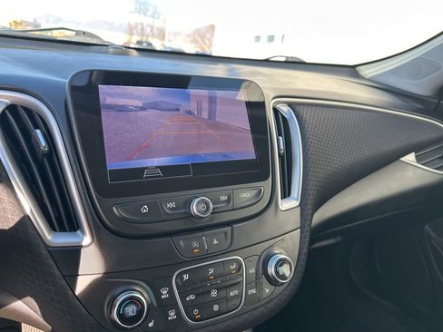 Used 2024 Chevrolet Malibu LT FWD image 17