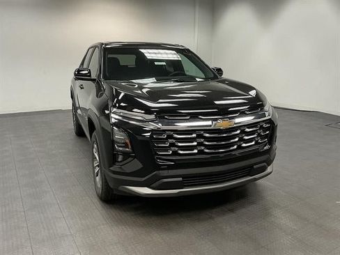 New 2027 Chevrolet Equinox LT w/ LPO, Floor Liner Package AWD/4WD image 7