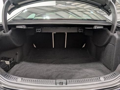 Used 2018 Mercedes-Benz E 400 4MATIC Sedan image 18