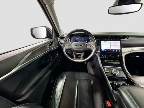 Used 2022 Jeep Grand Cherokee L Limited w/ Trailer Tow Group (B) image 15