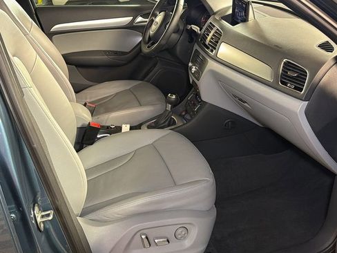 Used 2018 Audi Q3 2.0T Premium w/ Convenience Package image 9