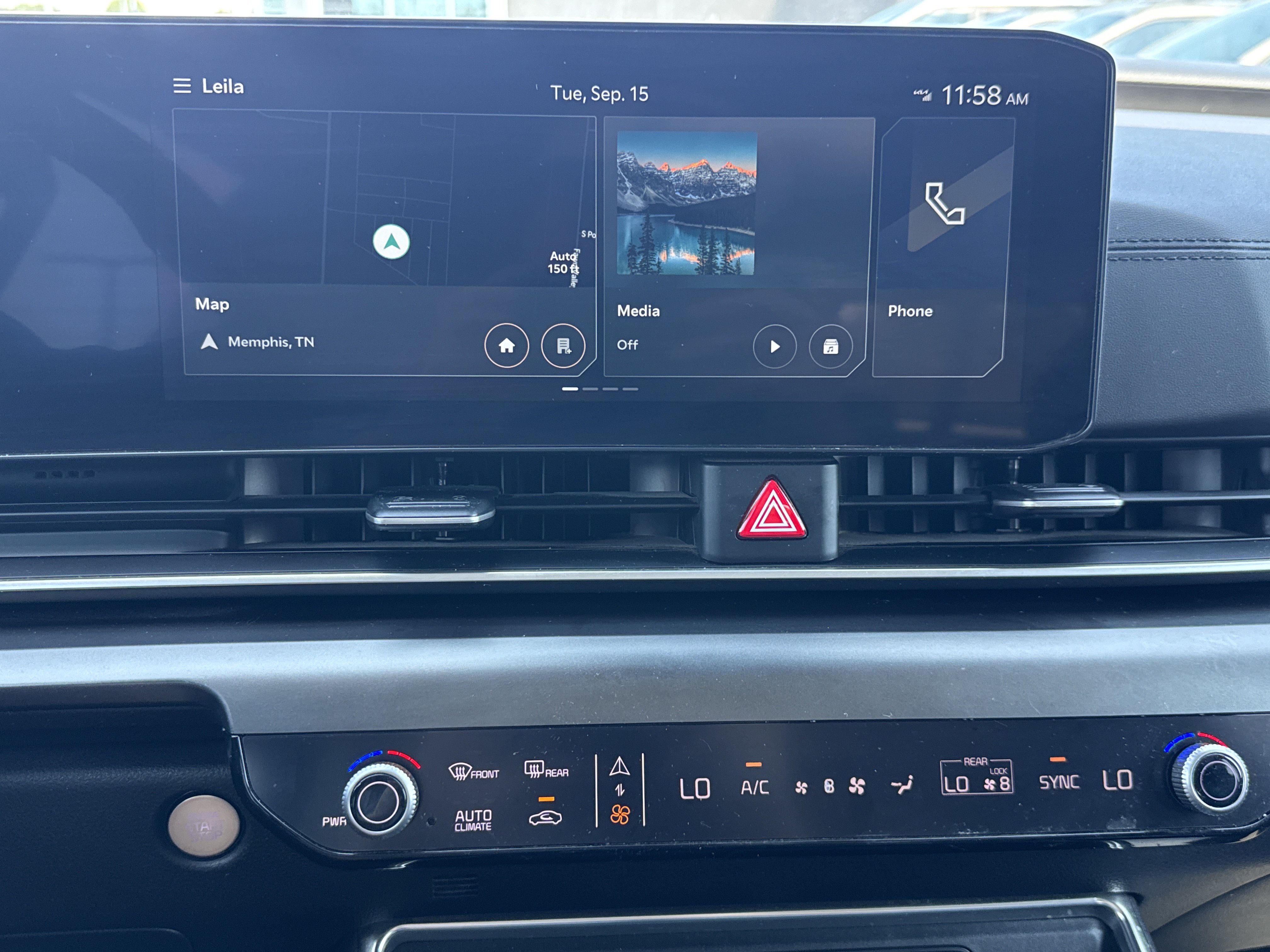 Used 2025 Kia Carnival SX FWD image 19