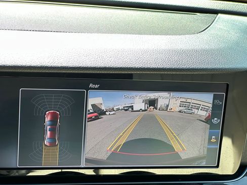 Used 2017 Mercedes-Benz E 300 image 18