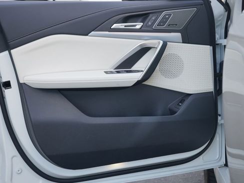 New 2026 BMW X1 xDrive28i w/ Technology Package image 9