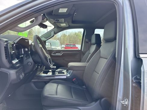 New 2026 Chevrolet Silverado 1500 LTZ w/ LTZ Premium Package AWD/4WD image 11