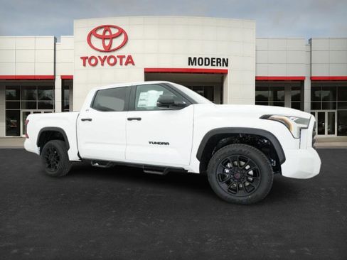 New 2026 Toyota Tundra SR5 image 27