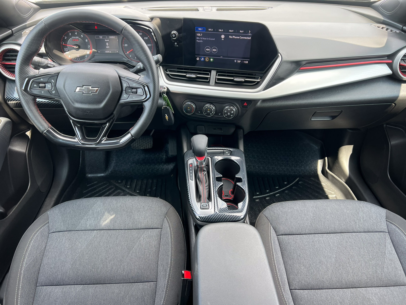 Certified 2024 Chevrolet Trax RS w/ Sunroof Package FWD image 4