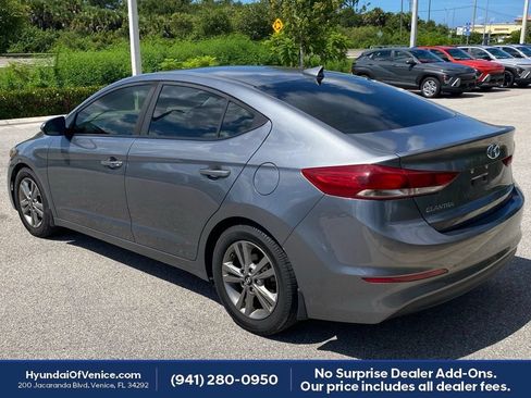 Used 2018 Hyundai Elantra Value Edition FWD image 10