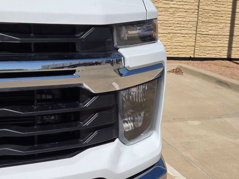 Used 2025 Chevrolet Silverado 2500 LT AWD/4WD image 12