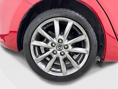 Used 2018 MAZDA MAZDA3 Touring FWD image 46