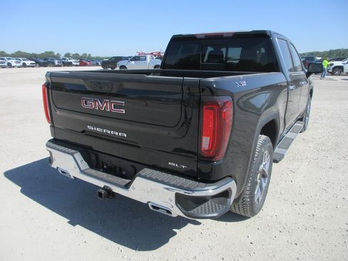 New 2026 GMC Sierra 1500 SLT w/ SLT Premium Plus Package AWD/4WD image 5
