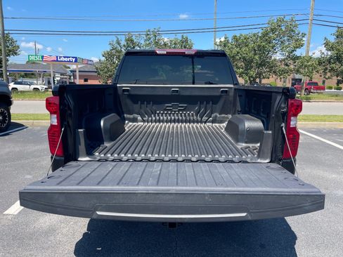 Used 2026 Chevrolet Silverado 1500 LT AWD/4WD image 14