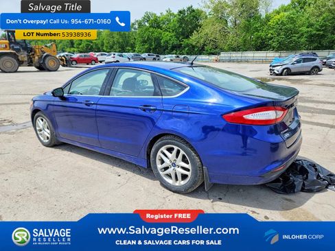 Used 2014 Ford Fusion SE FWD image 3