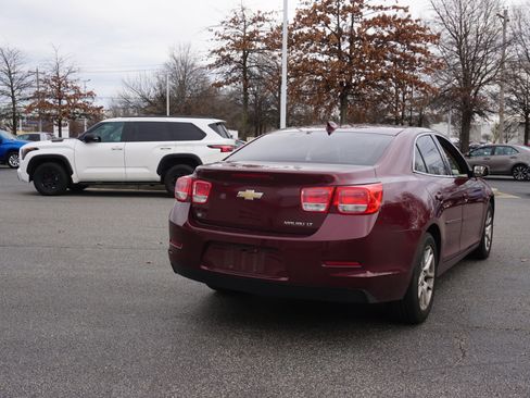 Used 2015 Chevrolet Malibu LT w/ Power Convenience Package image 4