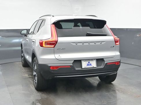 Used 2023 Volvo XC40 B5 Plus w/ Driver Assist Package image 7