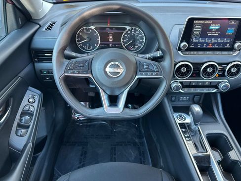 Used 2024 Nissan Sentra SV FWD image 17