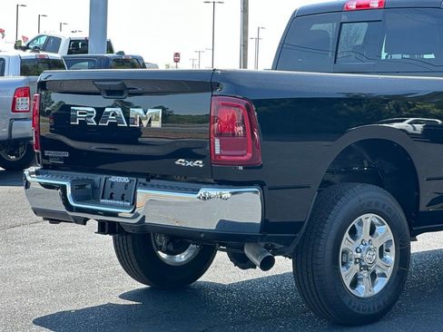 New 2025 RAM 2500 Big Horn image 35