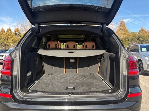 Used 2018 BMW X3 xDrive30i w/ Premium Package image 16