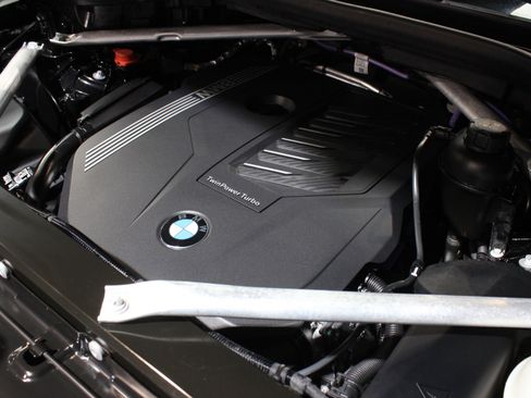 Used 2023 BMW X6 xDrive40i w/ M Sport Package image 19