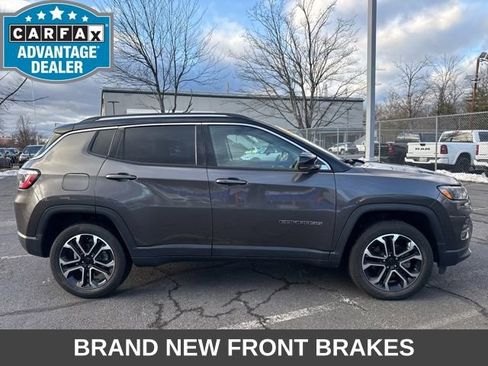 Used 2022 Jeep Compass Limited image 12