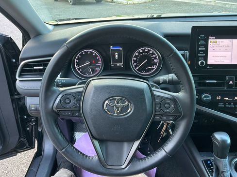 Used 2022 Toyota Camry SE w/ Carpet Mat Package (TMS) FWD image 16