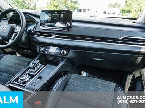 Used 2024 Mitsubishi Outlander SE FWD image 27