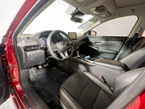 Used 2022 Nissan Sentra SR w/ SR Premium Package FWD image 30