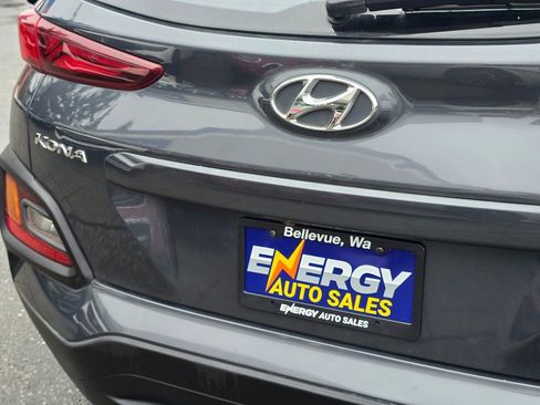 Used 2019 Hyundai Kona SE FWD image 14