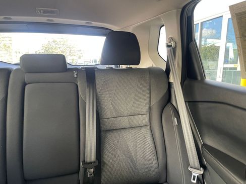 Used 2025 Nissan Rogue SV image 38