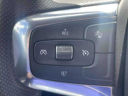 Used 2025 Chevrolet Blazer LT AWD/4WD image 21
