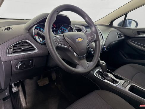 Used 2017 Chevrolet Cruze LT w/ Convenience Package FWD image 22