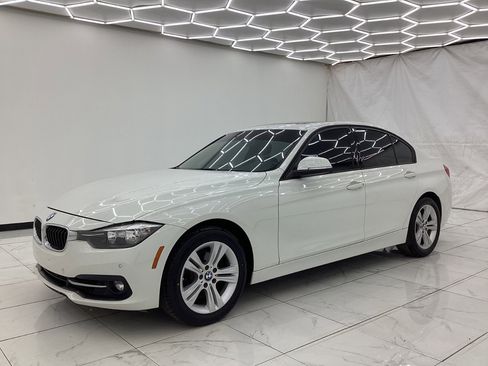 Used 2016 BMW 328i Sedan w/ Driver Assistance Package image 6