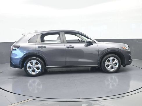Used 2023 Honda HR-V LX image 7