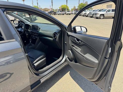 Used 2020 Hyundai Kona SE FWD image 14
