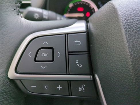 New 2026 Toyota Sienna XLE image 25