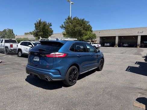 Used 2019 Ford Edge ST w/ Equipment Group 401A image 3