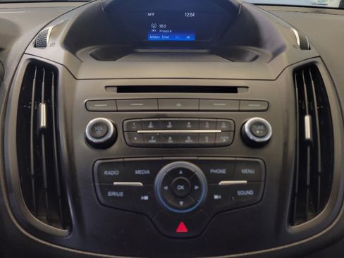 Used 2018 Ford Escape SE w/ Ford Safe & Smart Package FWD image 25