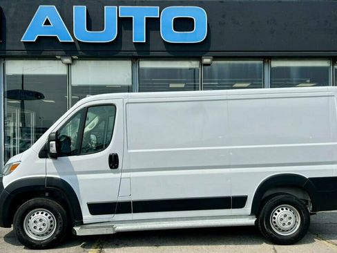 Used 2025 RAM ProMaster 2500 w/ U-Haul Equipment Group FWD image 2