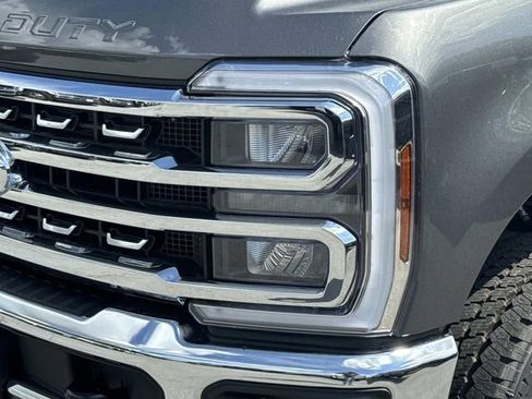 New 2026 Ford F250 Lariat w/ Lariat Premium Package image 7