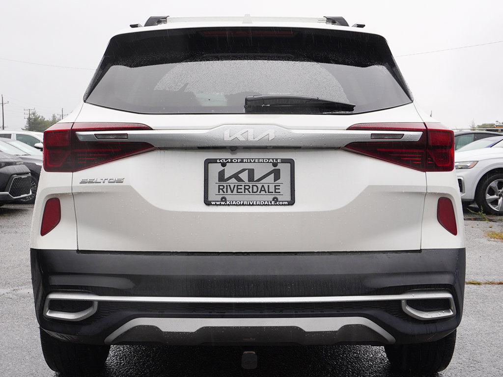 Used 2023 Kia Seltos EX AWD/4WD image 13