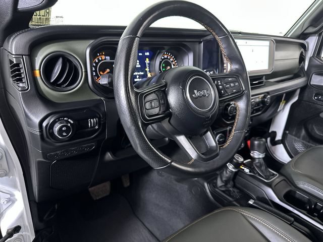 Used 2024 Jeep Gladiator Mojave w/ Convenience Group AWD/4WD image 10