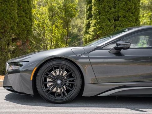 Used 2020 BMW i8 Coupe AWD/4WD image 11
