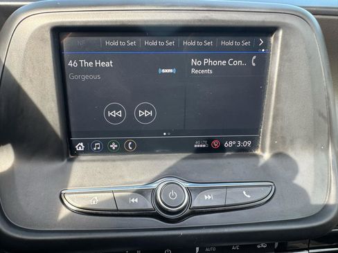 Used 2020 Chevrolet Camaro LT image 30