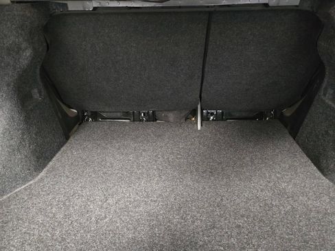Used 2019 Nissan Sentra SR FWD image 10