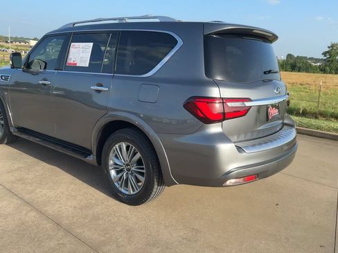Used 2019 INFINITI QX80 Luxe w/ All-Season Package RWD image 7