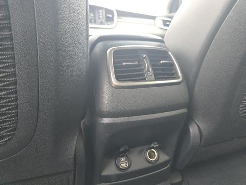 Used 2020 Kia Sorento EX FWD image 25