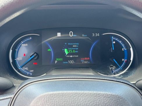 Used 2025 Toyota RAV4 LE AWD/4WD image 26