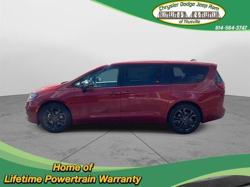 New 2026 Chrysler Pacifica Select image 15