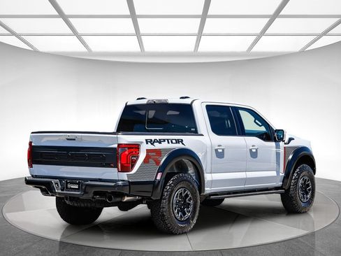Used 2025 Ford F150 Raptor w/ Equipment Group 803A Raptor R AWD/4WD image 4
